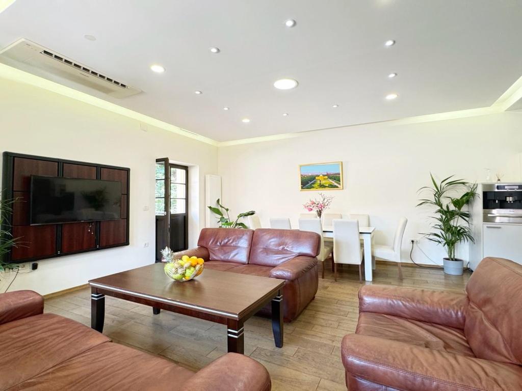 Plaza Apartments Загреб Экстерьер фото